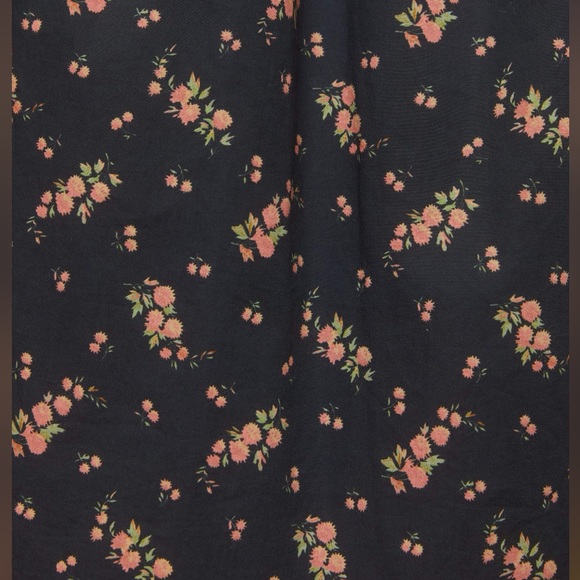 Christy Dawn The Sammi Blouse in Mums Ditsy Black - Picture 9 of 9